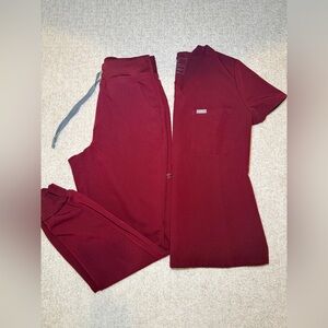 Figs Women's Burgundy Scrub Set